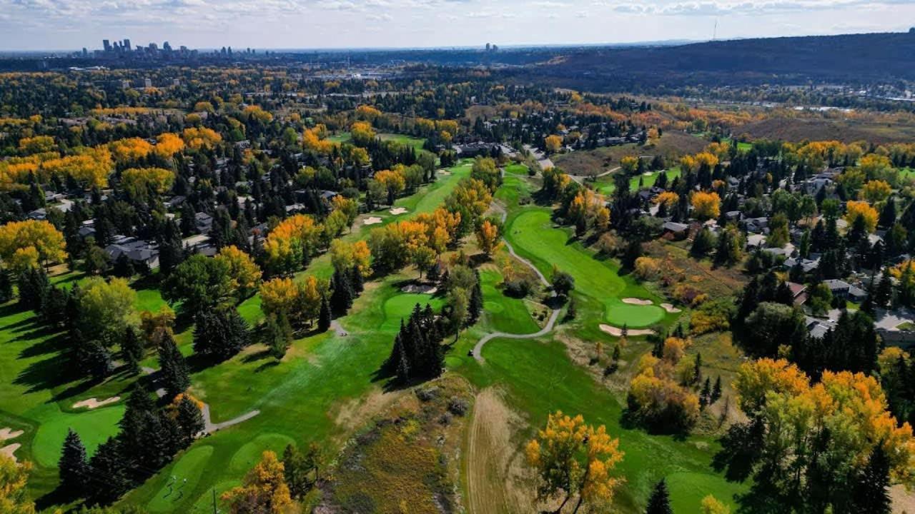New! Enjoy Yoga Classes! Private 2 Bedroom Suite W Netflix & Banff Pass! Near Championship Golf Course! Калґарі Екстер'єр фото