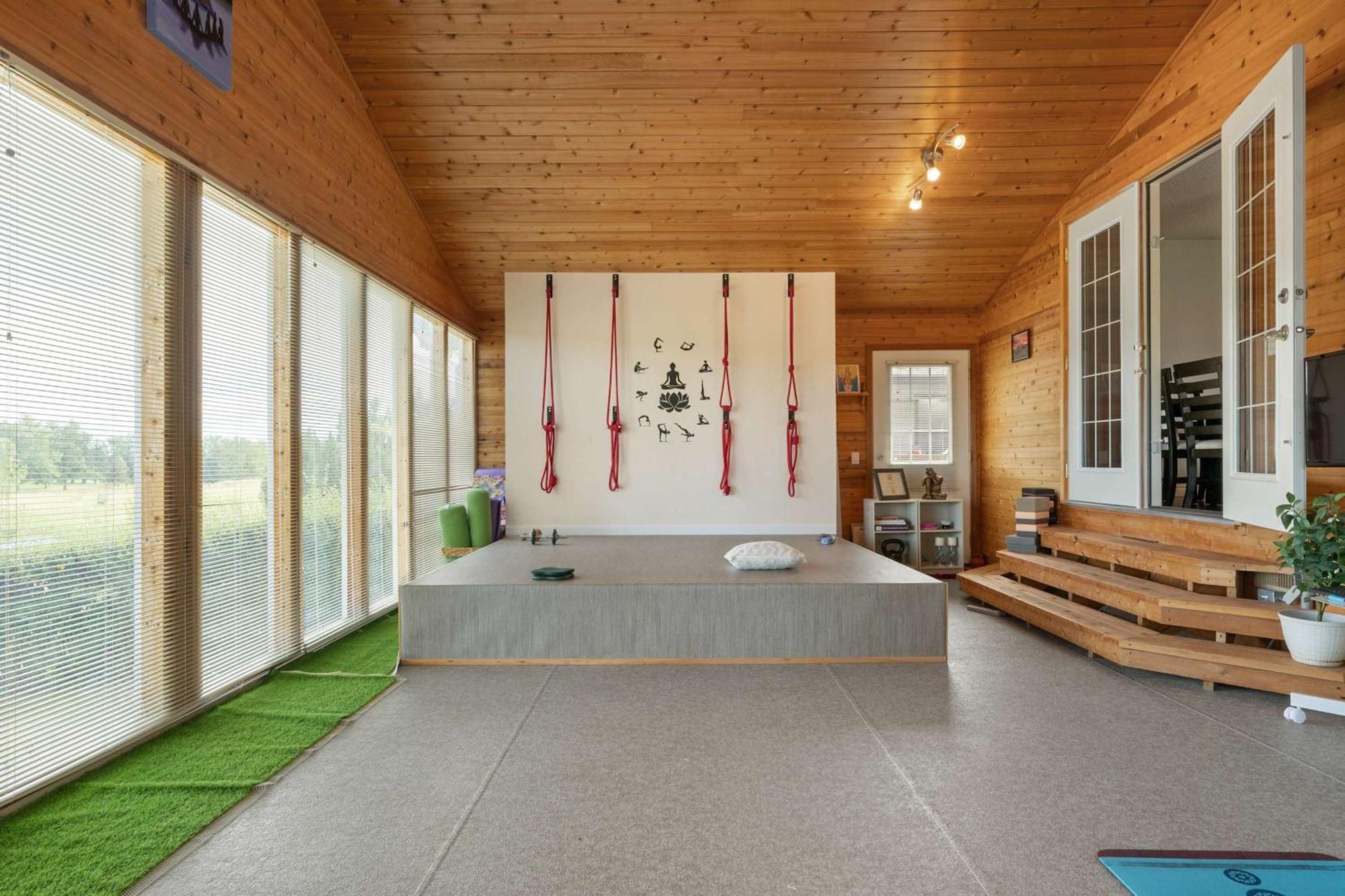 New! Enjoy Yoga Classes! Private 2 Bedroom Suite W Netflix & Banff Pass! Near Championship Golf Course! Калґарі Екстер'єр фото